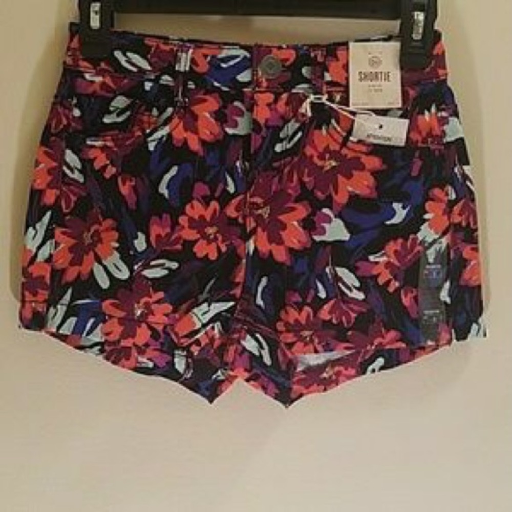 NWT High Rise Stretch Shorts Cubana Floral 13 - Picture 1 of 1
